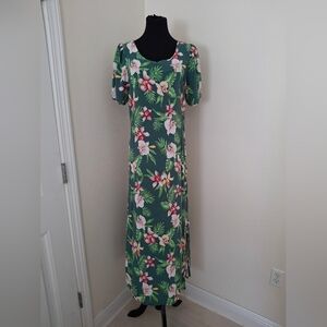 Tropical Floral Maxi Dress in Green
